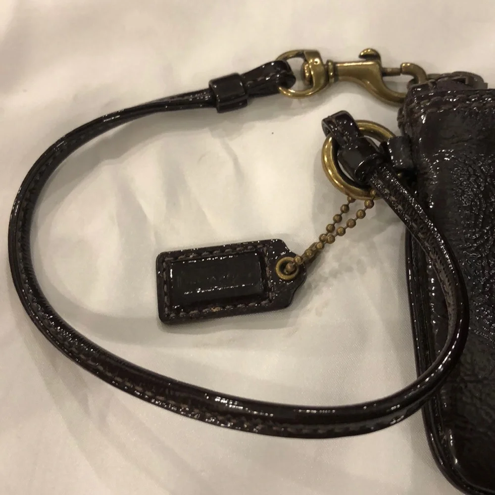 Patent leather wristlet clutch brown vintage coach